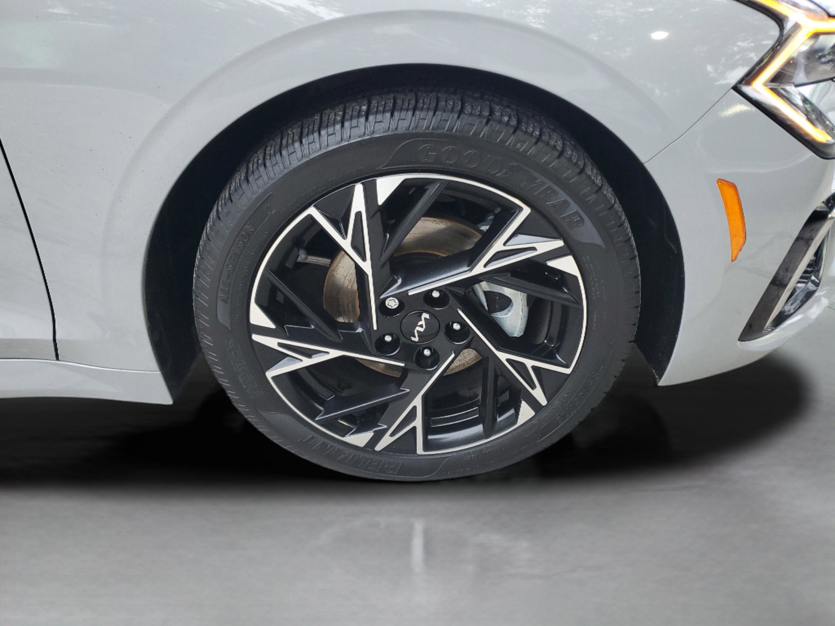 Certified 2025 Kia K5 GT-Line w/ GT-Line Premium Package image 6