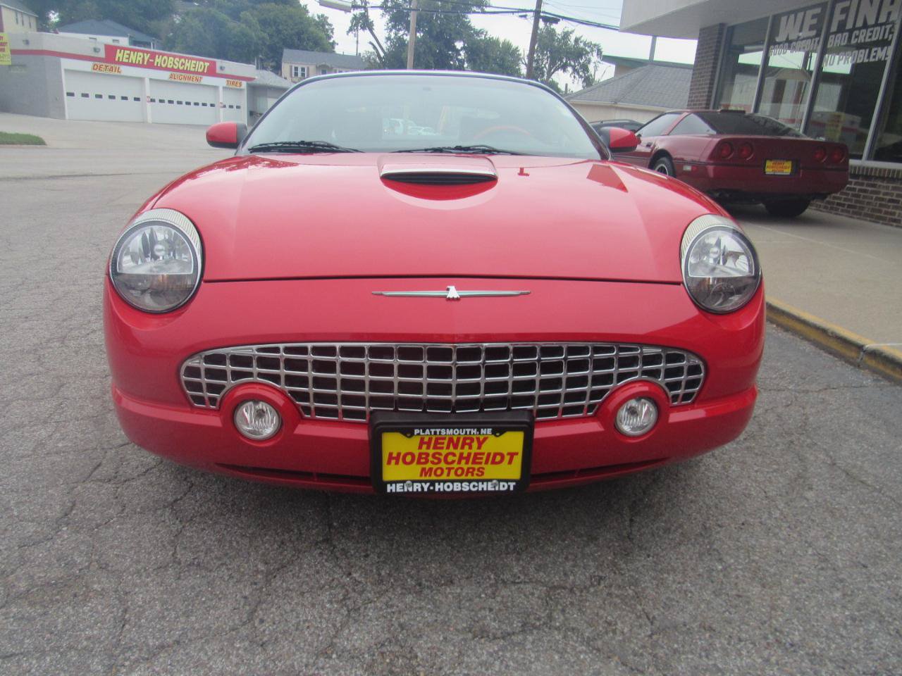 Used 2002 Ford Thunderbird RWD image 2