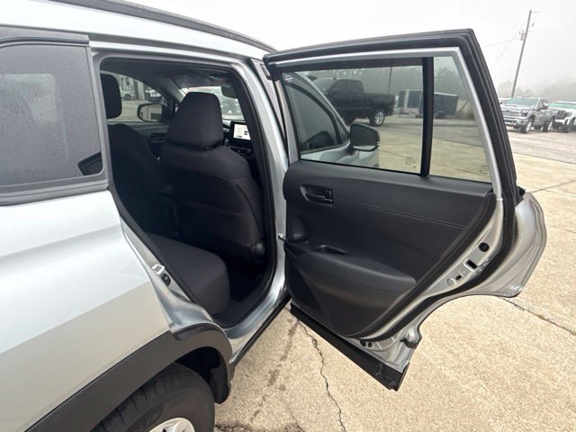 Used 2025 Toyota Corolla Cross LE FWD image 16