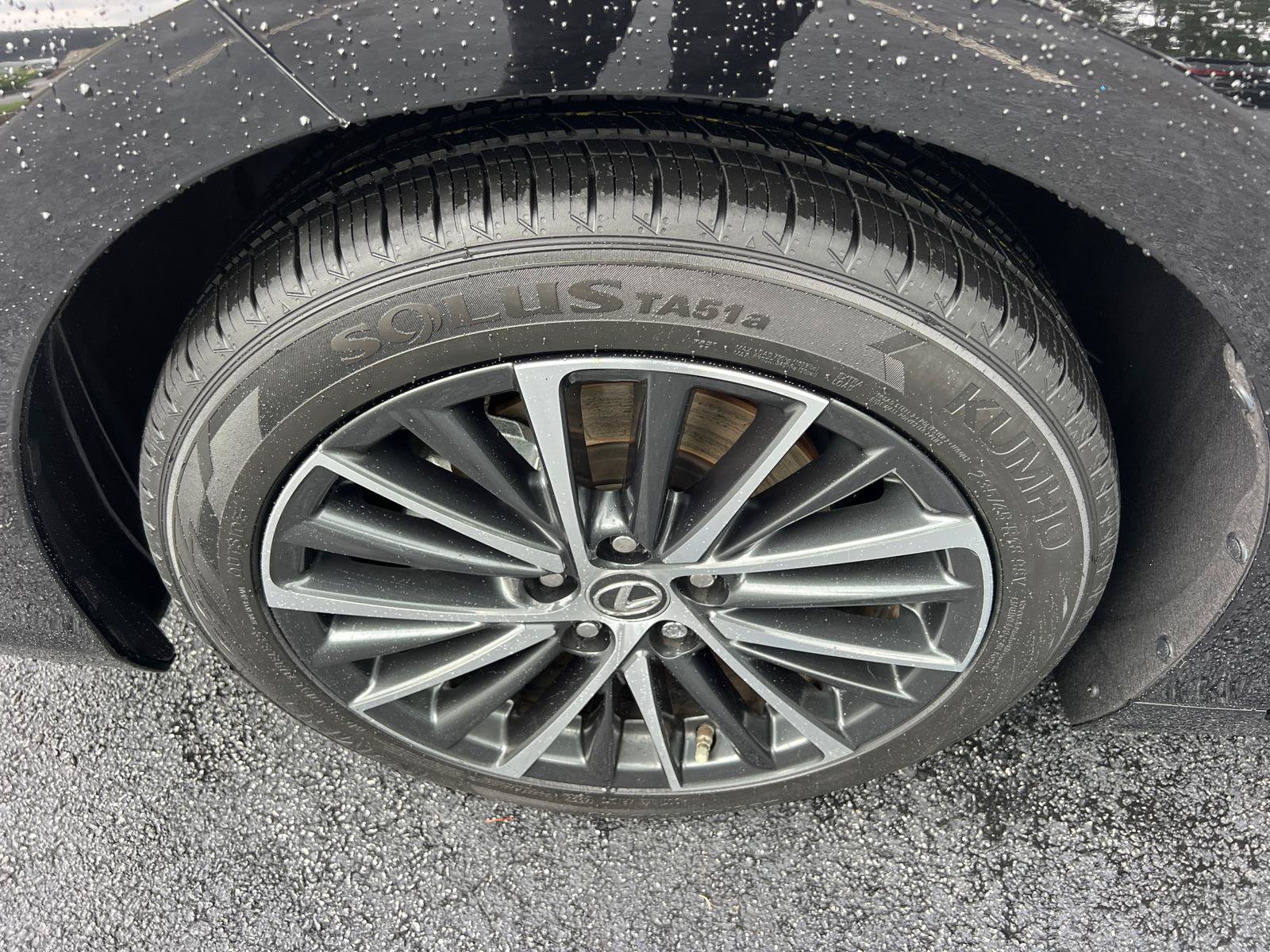 Certified 2024 Lexus ES 350 w/ Premium Package FWD image 11