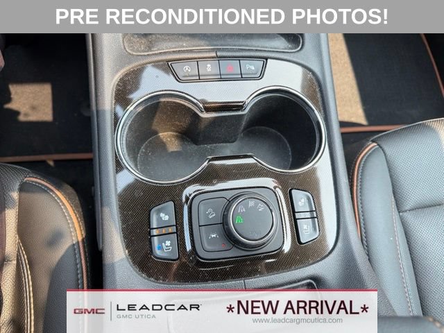Used 2023 GMC Acadia AT4 w/ Technology Package AWD/4WD image 28