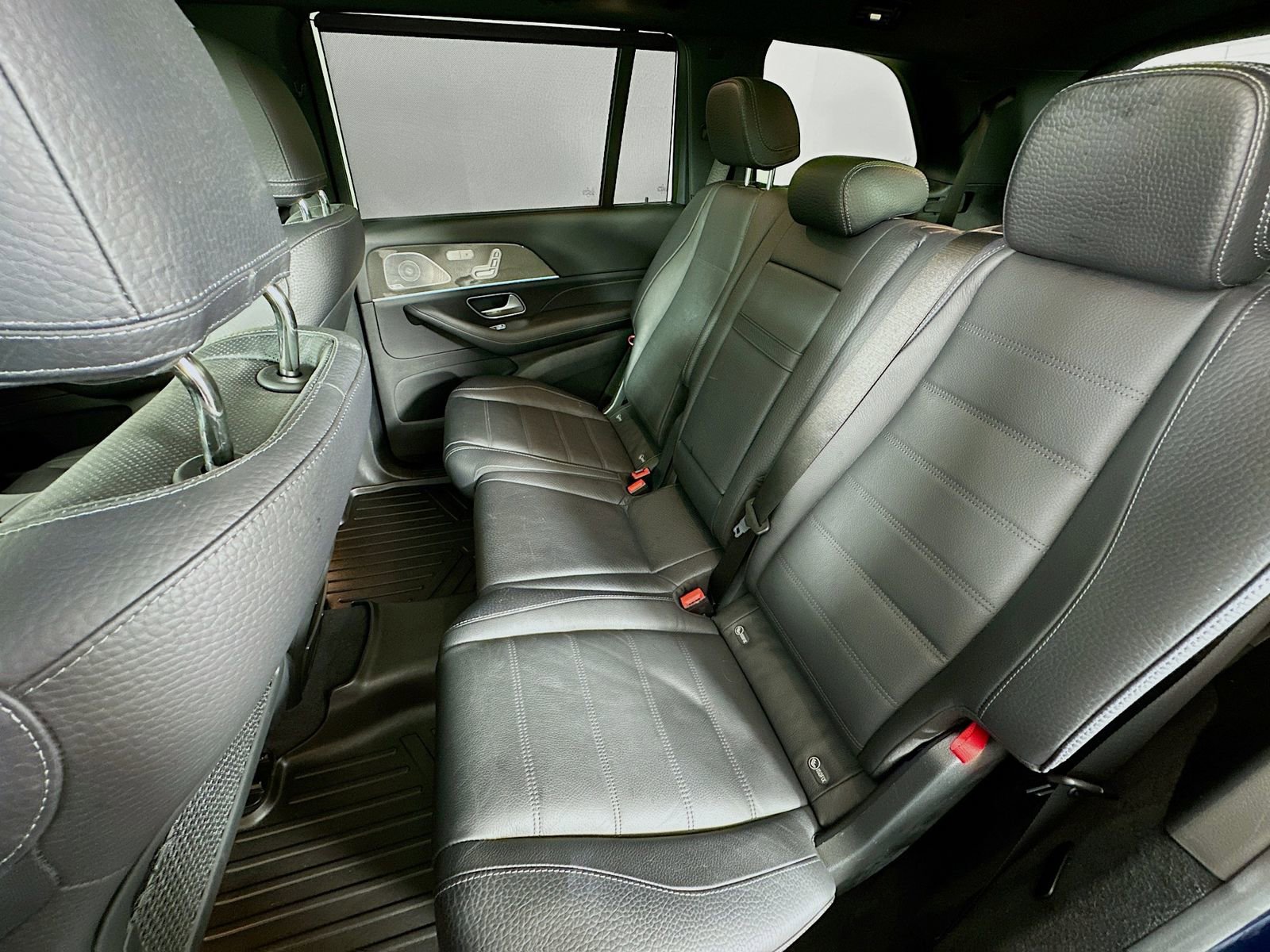 Used 2022 Mercedes-Benz GLS 450 4MATIC image 26