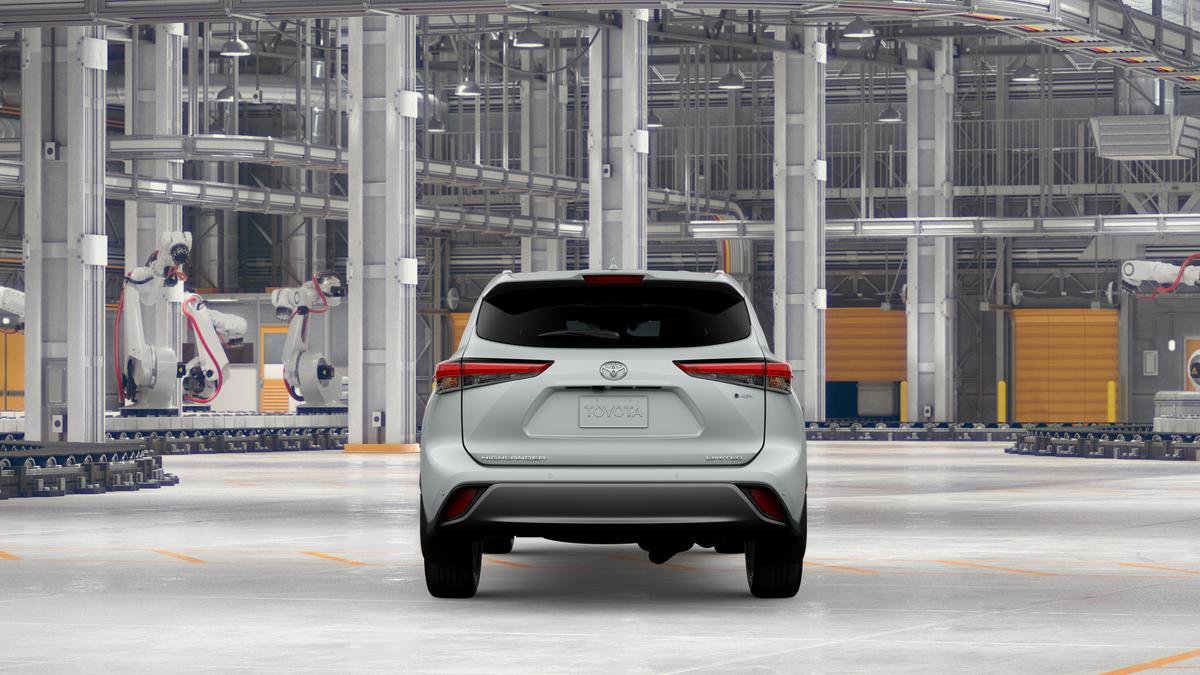 New 2026 Toyota Highlander Limited image 8