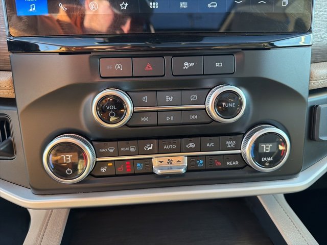 Used 2024 Ford Expedition Max Limited image 15