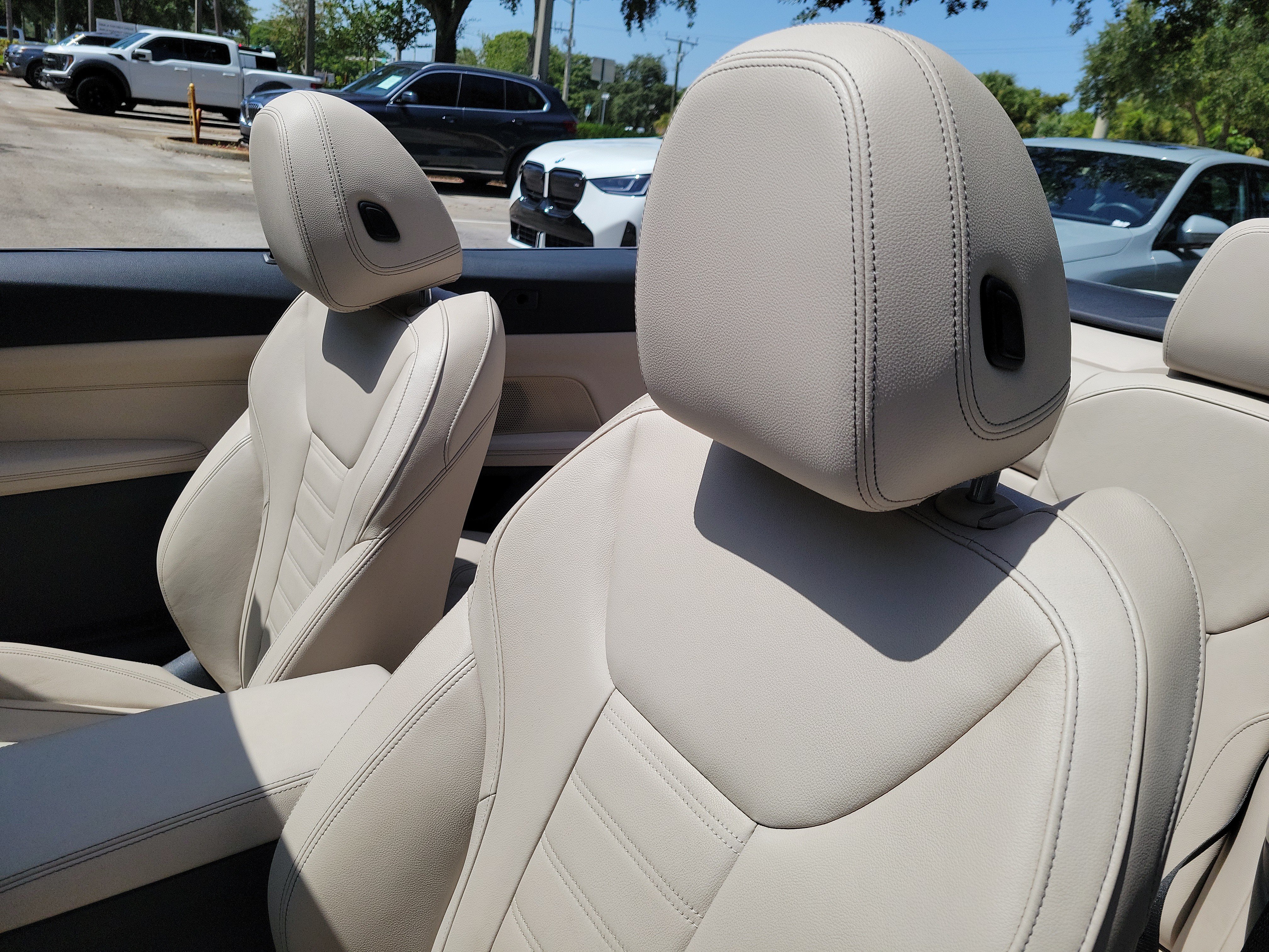 Used 2021 BMW 430i Convertible RWD image 13