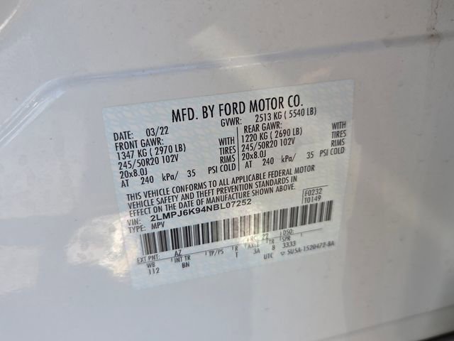 Used 2022 Lincoln Nautilus Reserve w/ Luxury Package image 6