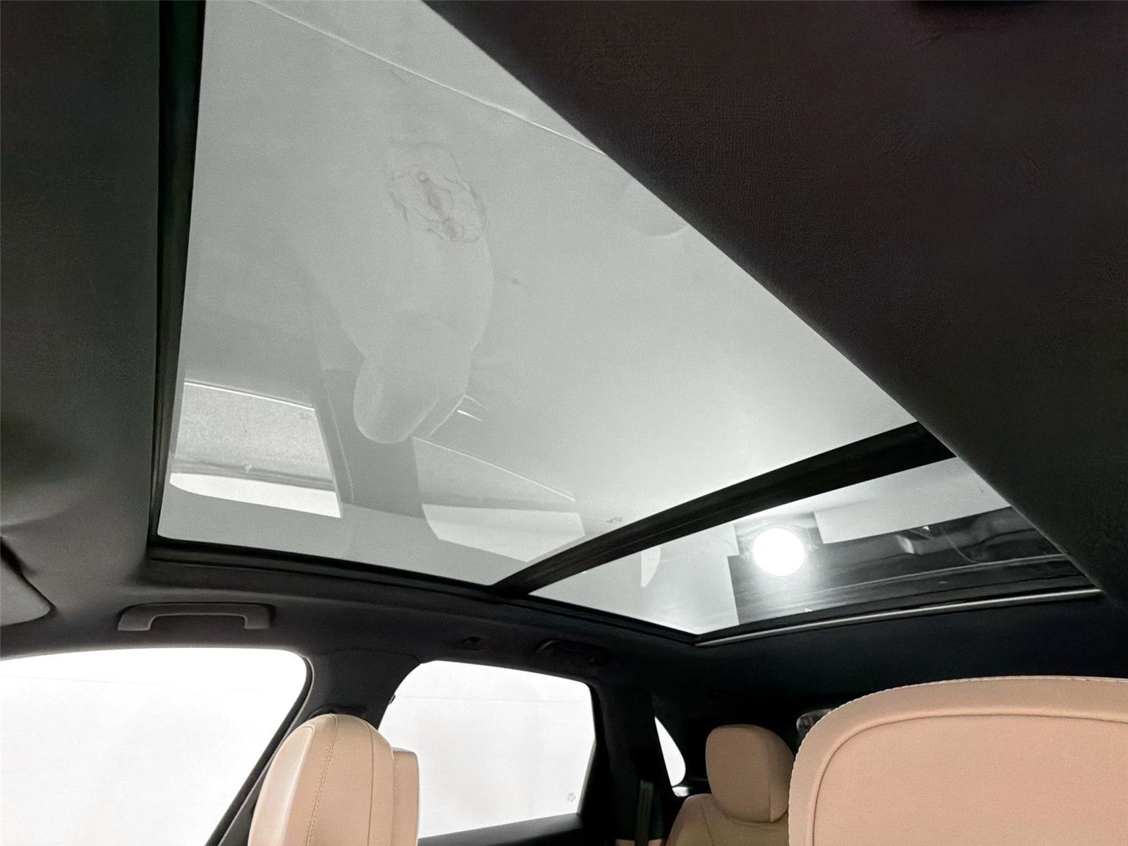 Certified 2022 Porsche Cayenne GTS AWD/4WD image 35