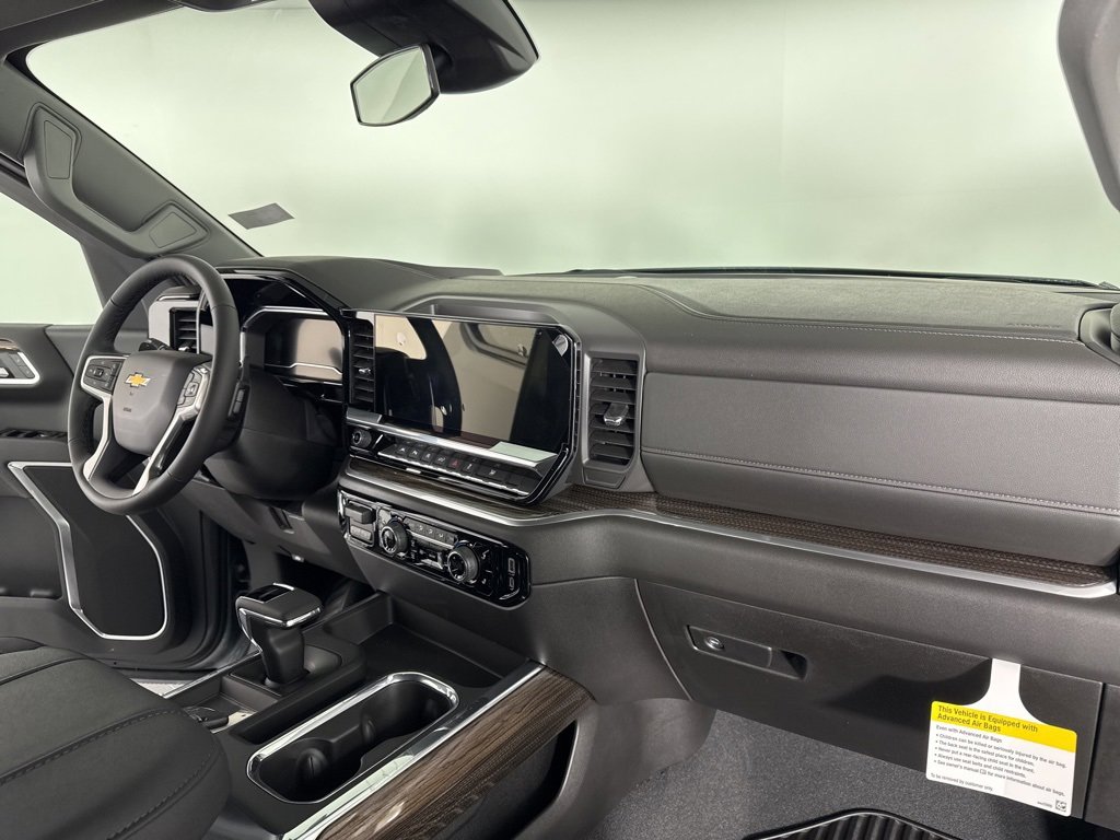 New 2025 Chevrolet Silverado 1500 LT w/ Safety Package image 39