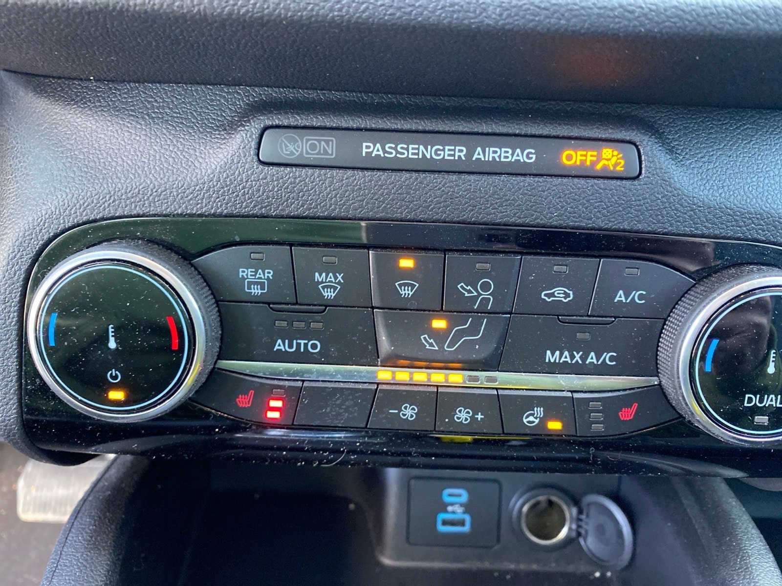 Used 2022 Ford Escape SEL AWD/4WD image 14