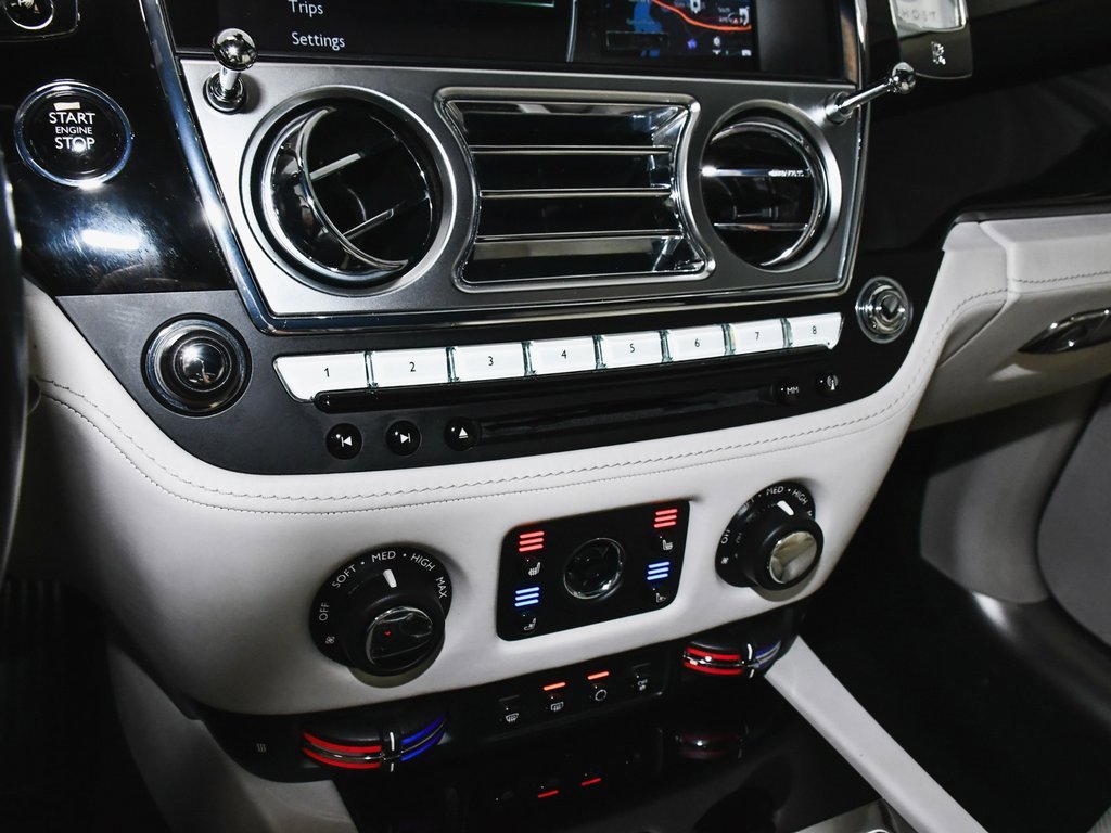 Used 2018 Rolls-Royce Ghost image 30