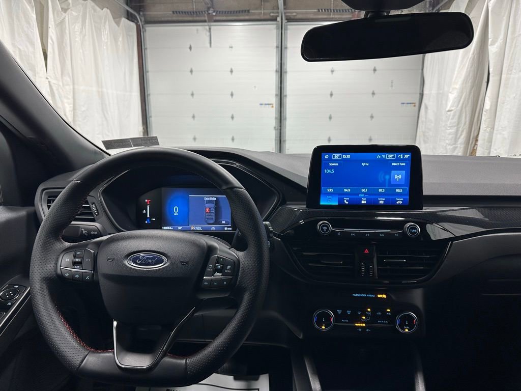Used 2025 Ford Escape ST-Line image 16