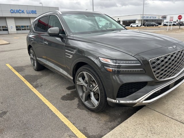 Used 2025 Genesis GV80 2.5T Prestige image 3
