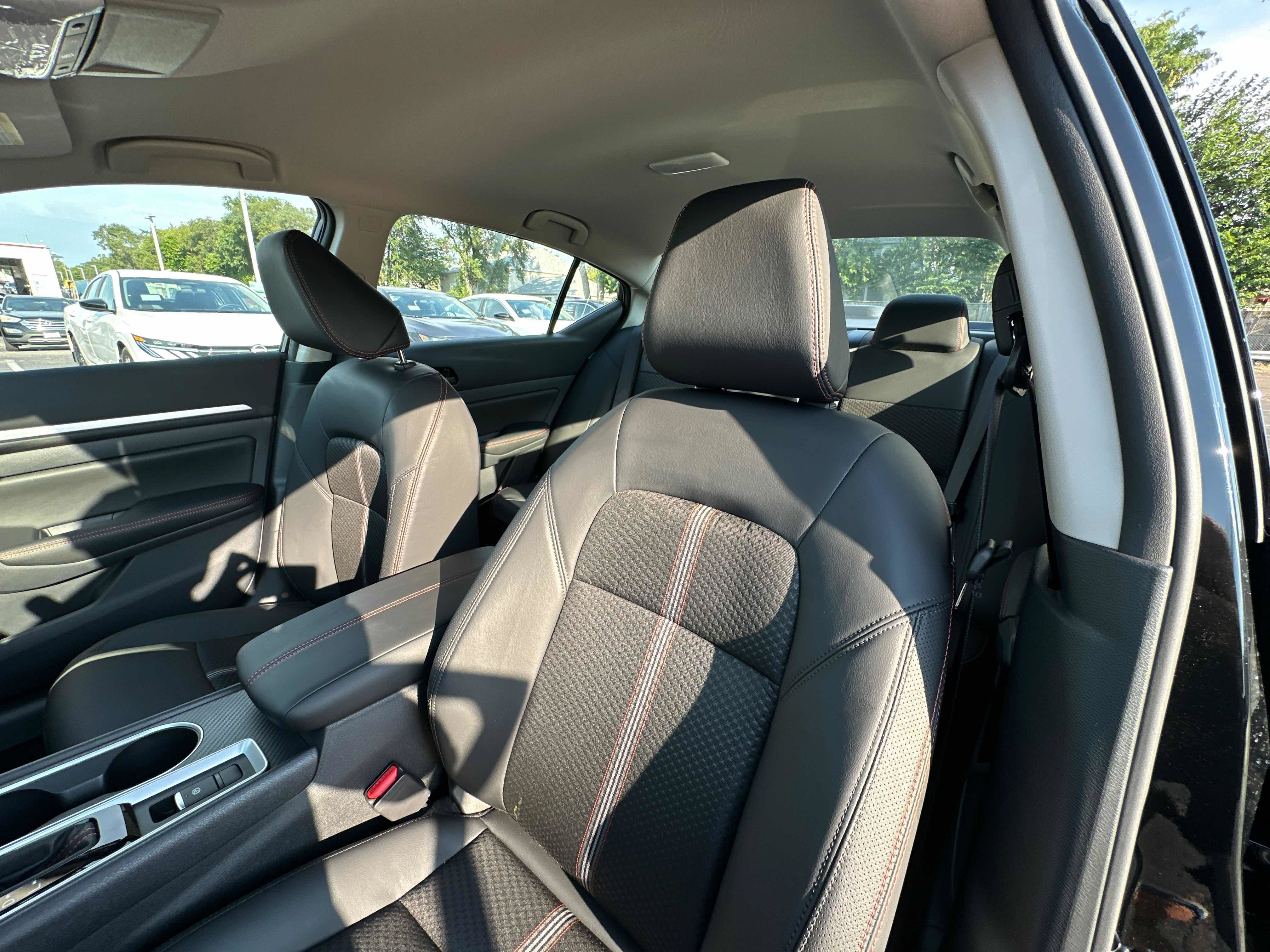 New 2026 Nissan Altima 2.5 SR AWD/4WD image 22
