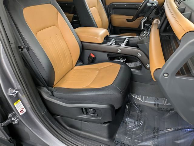Used 2020 Land Rover Defender 110 X image 28