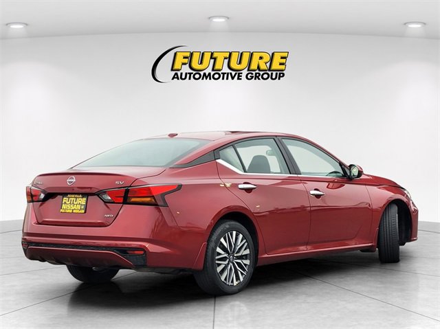 Used 2024 Nissan Altima 2.5 SV image 4