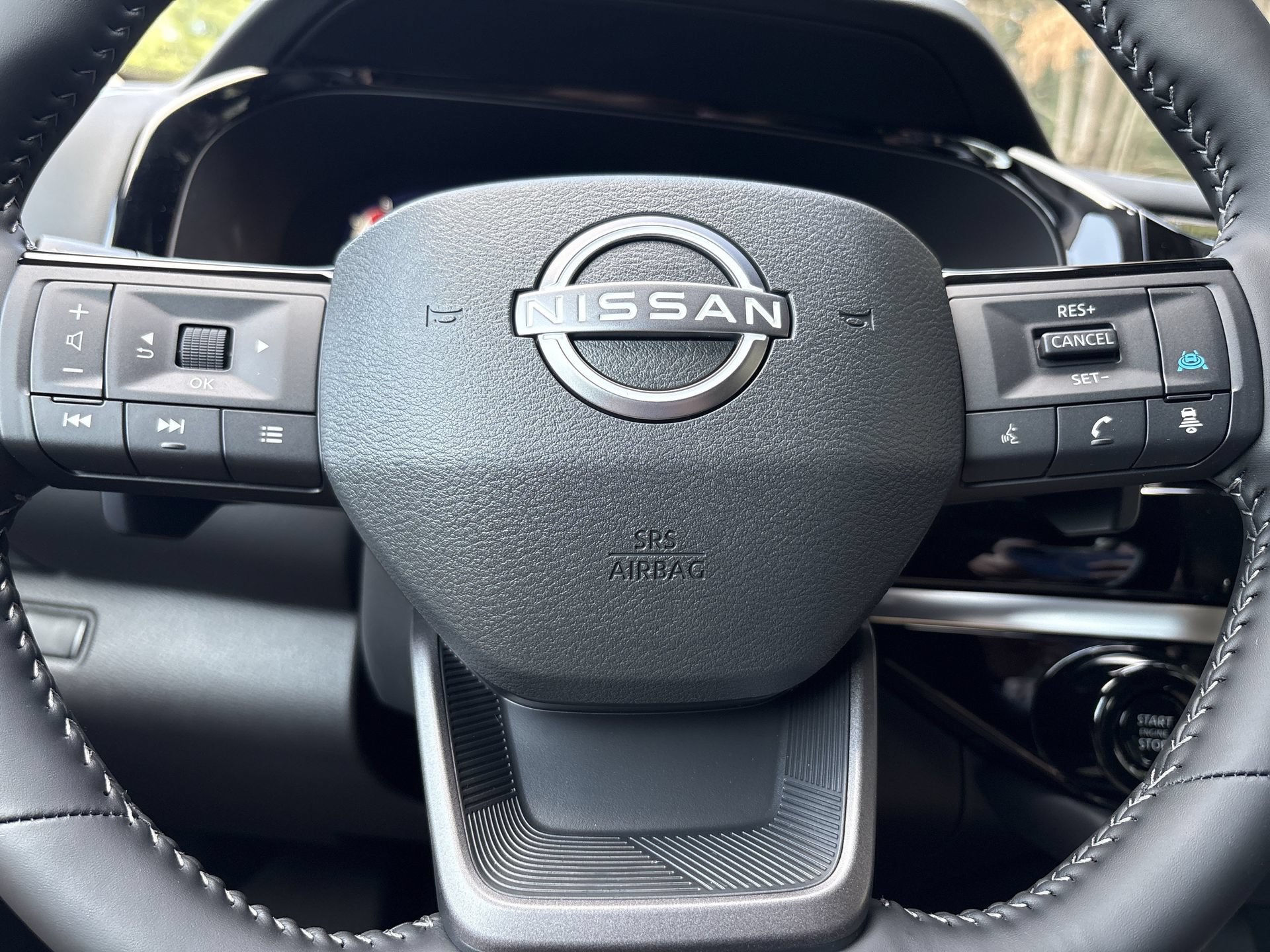 New 2026 Nissan Pathfinder SL FWD image 8