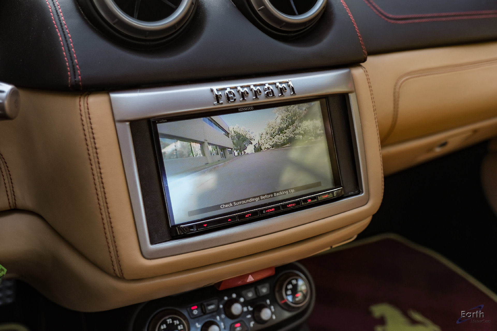 Used 2014 Ferrari California RWD image 82