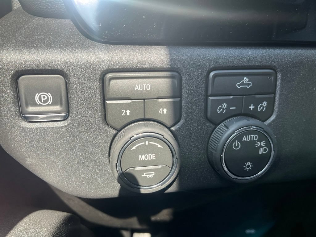 New 2026 Chevrolet Silverado 1500 LT w/ All Star Edition Plus AWD/4WD image 18