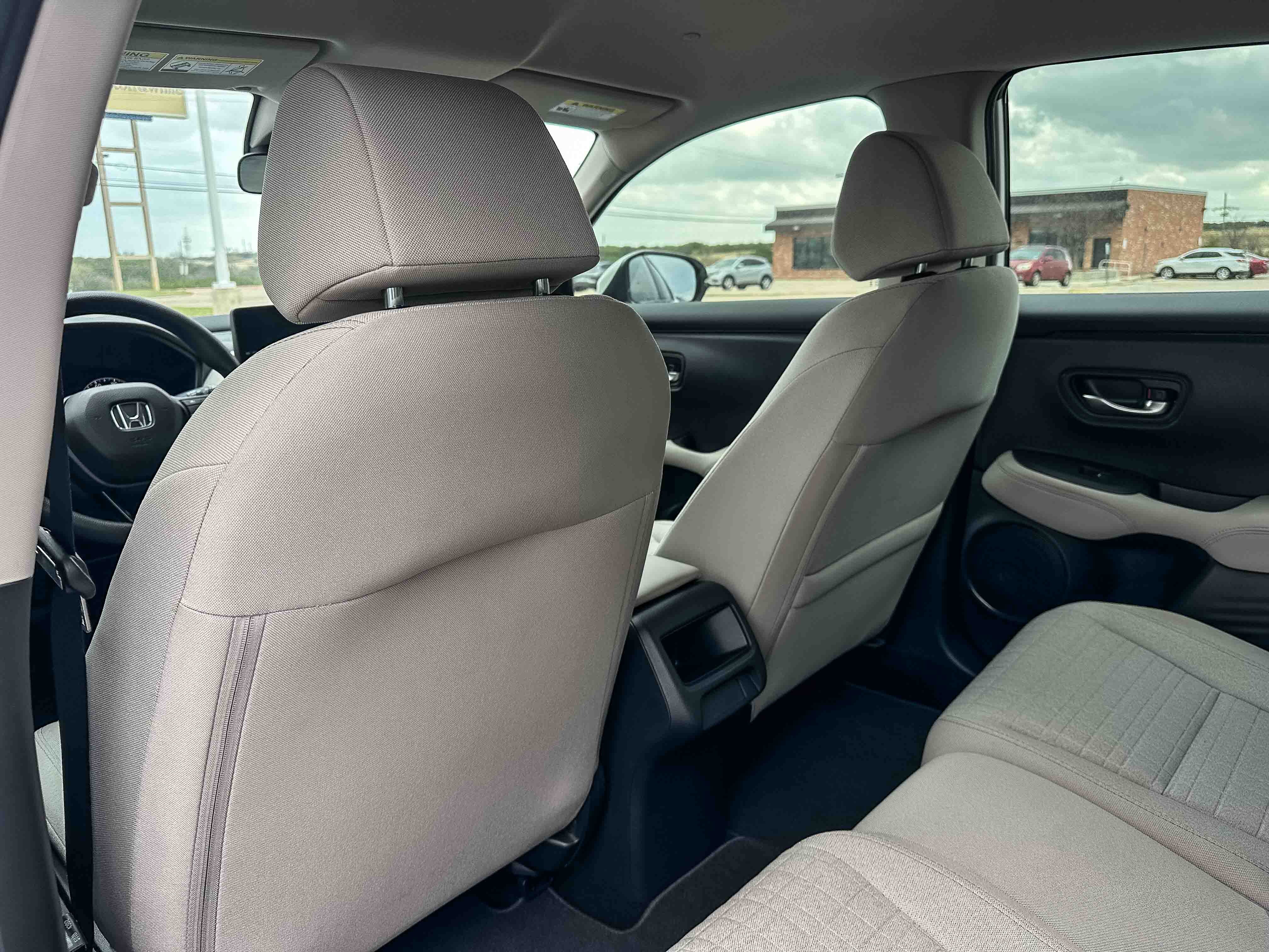 Used 2025 Honda HR-V LX image 17