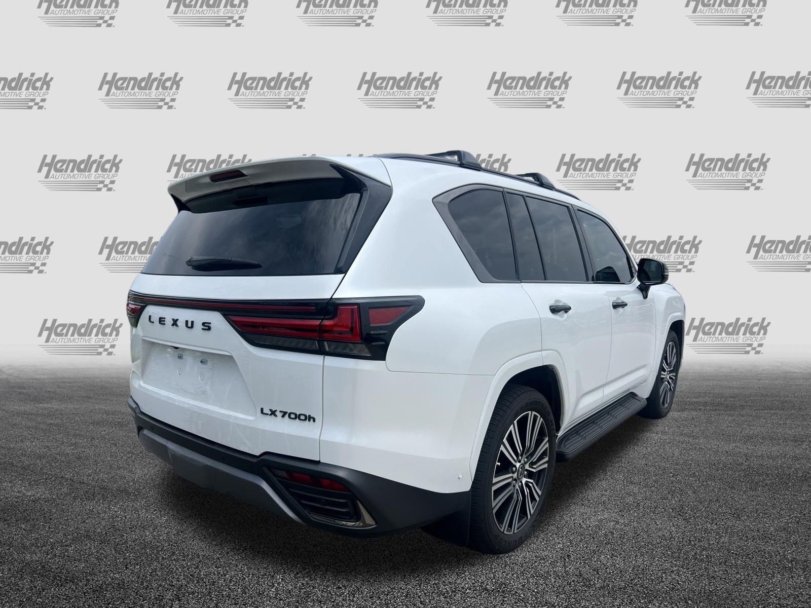 Used 2025 Lexus LX 700h Luxury w/ Appearance Package AWD/4WD image 9