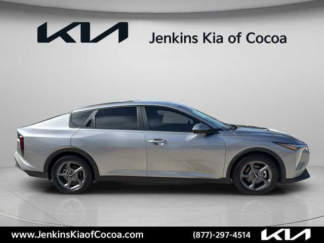 Certified 2025 Kia K4 FWD image 3