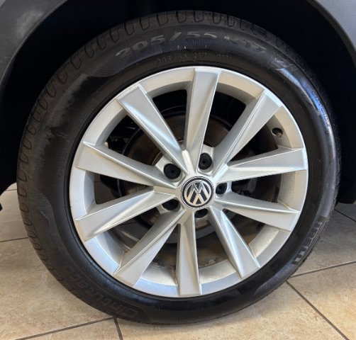 Used 2017 Volkswagen Golf Alltrack SE AWD/4WD image 17