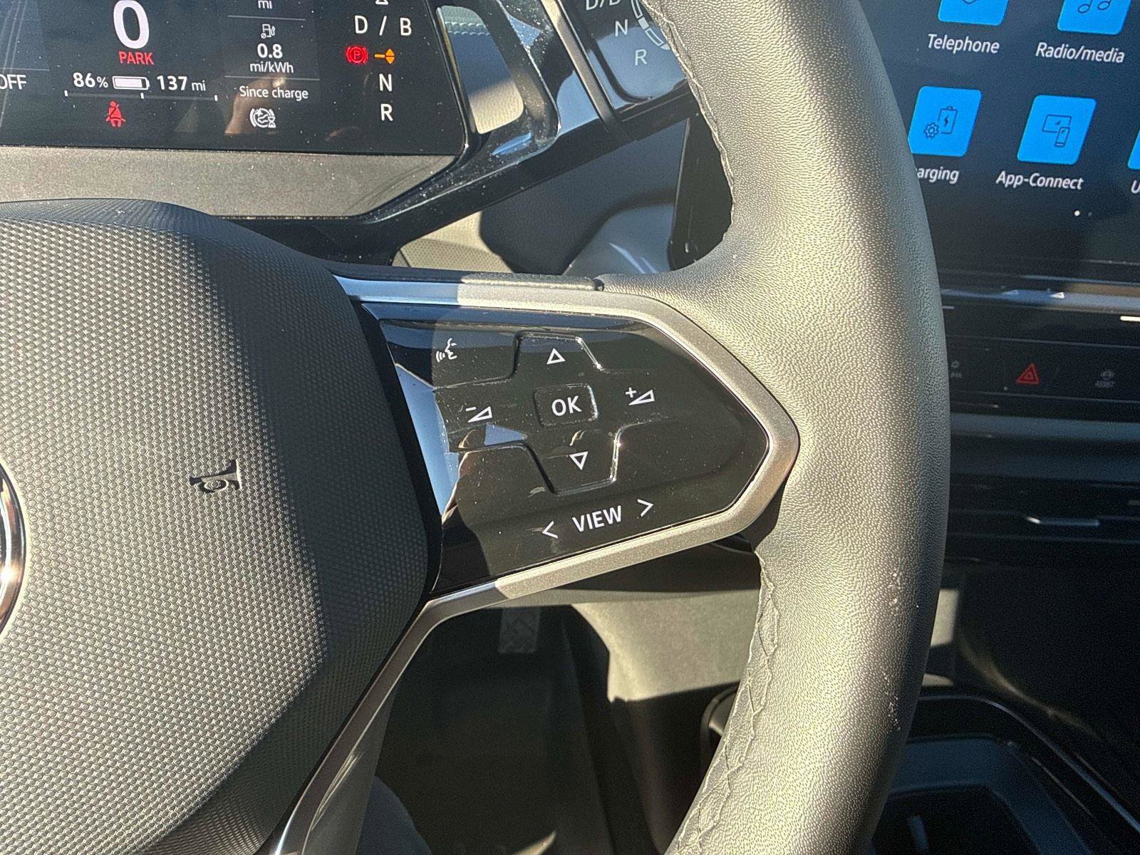 Certified 2023 Volkswagen ID.4 Pro S image 27