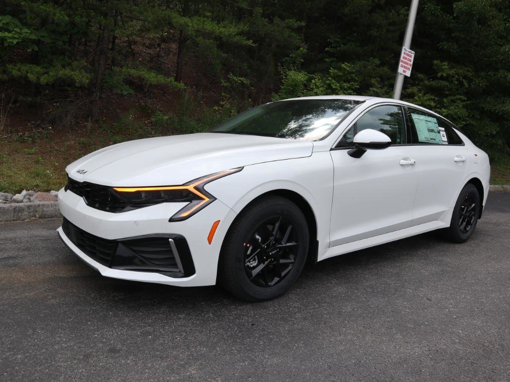 New 2025 Kia K5 LXS