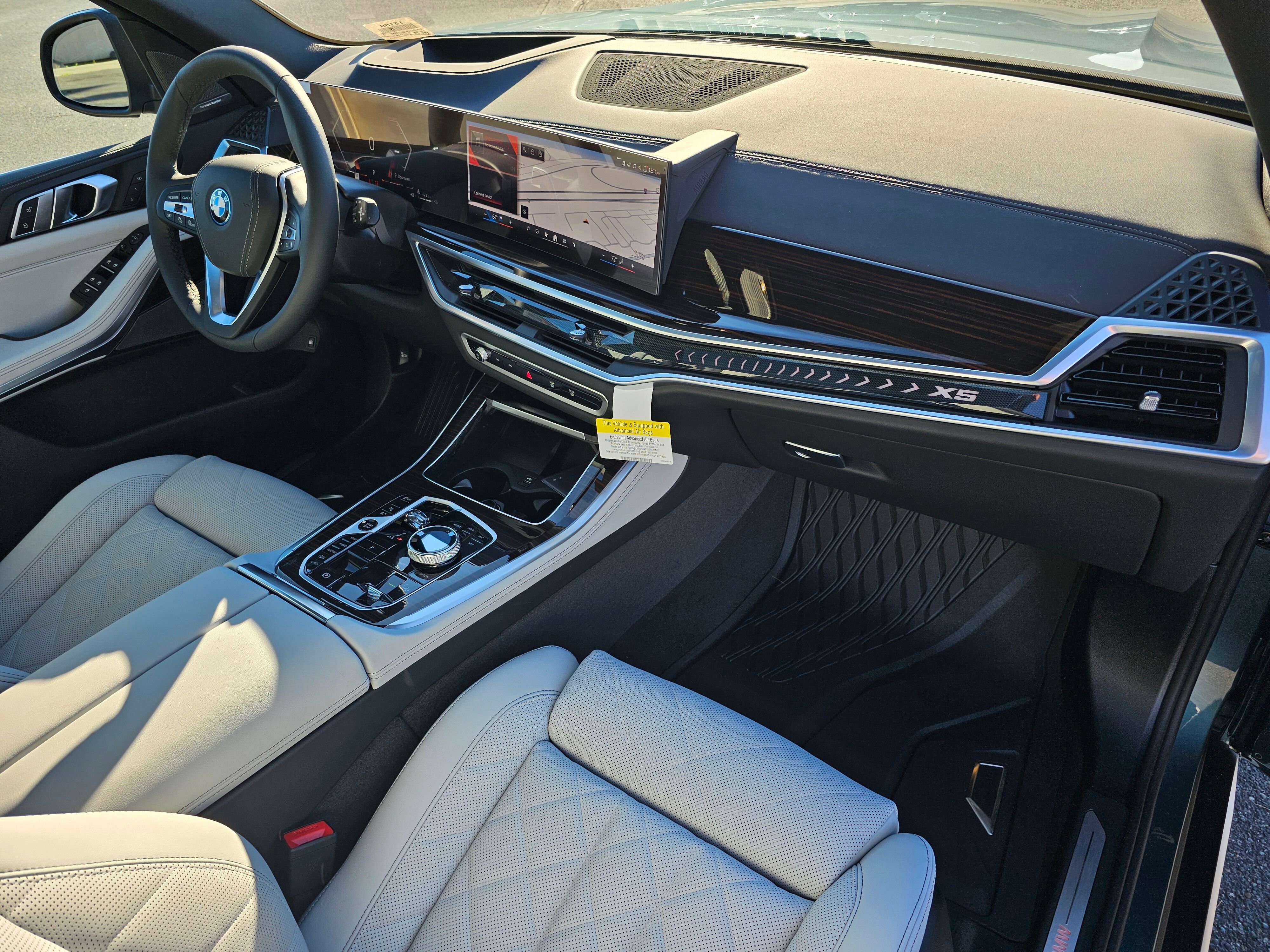 New 2026 BMW X5 xDrive50e w/ Executive Package image 16