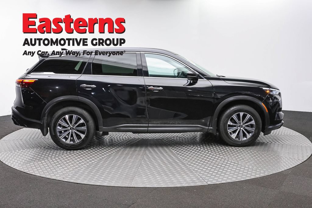 Used 2023 INFINITI QX60 Pure AWD/4WD image 4
