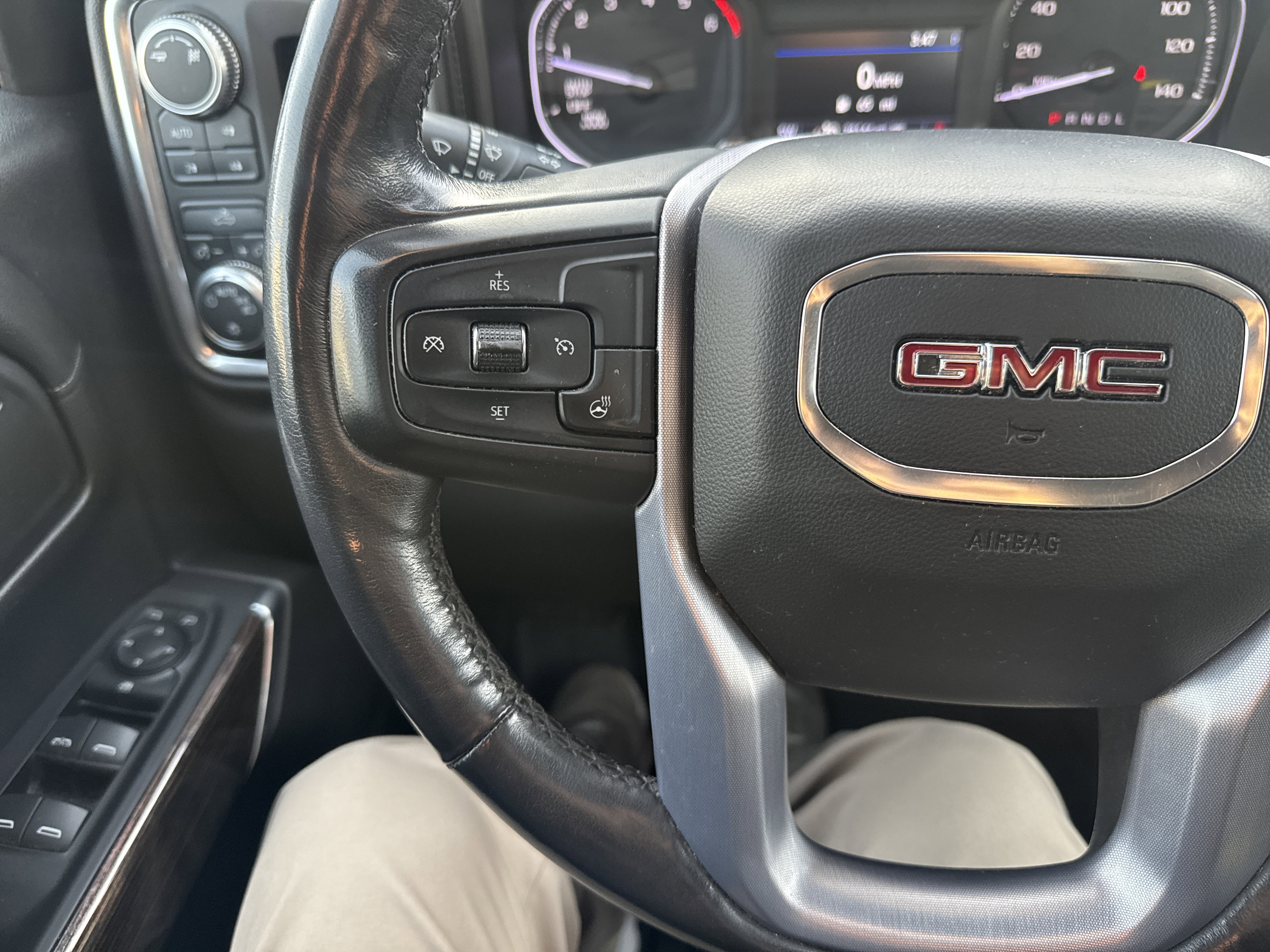 Used 2019 GMC Sierra 1500 SLE w/ SLE Value Package image 18