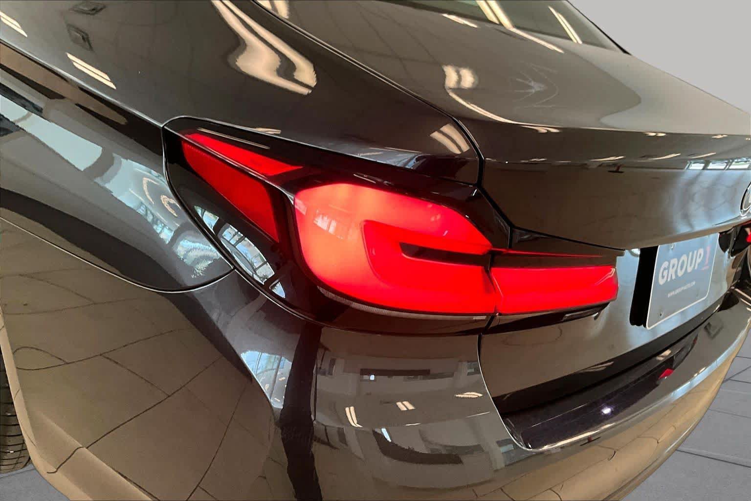 Used 2023 BMW 530i w/ Premium Package RWD image 26