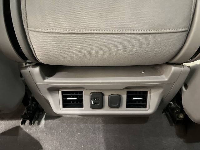 Used 2020 GMC Sierra 1500 SLE w/ SLE Value Package AWD/4WD image 19