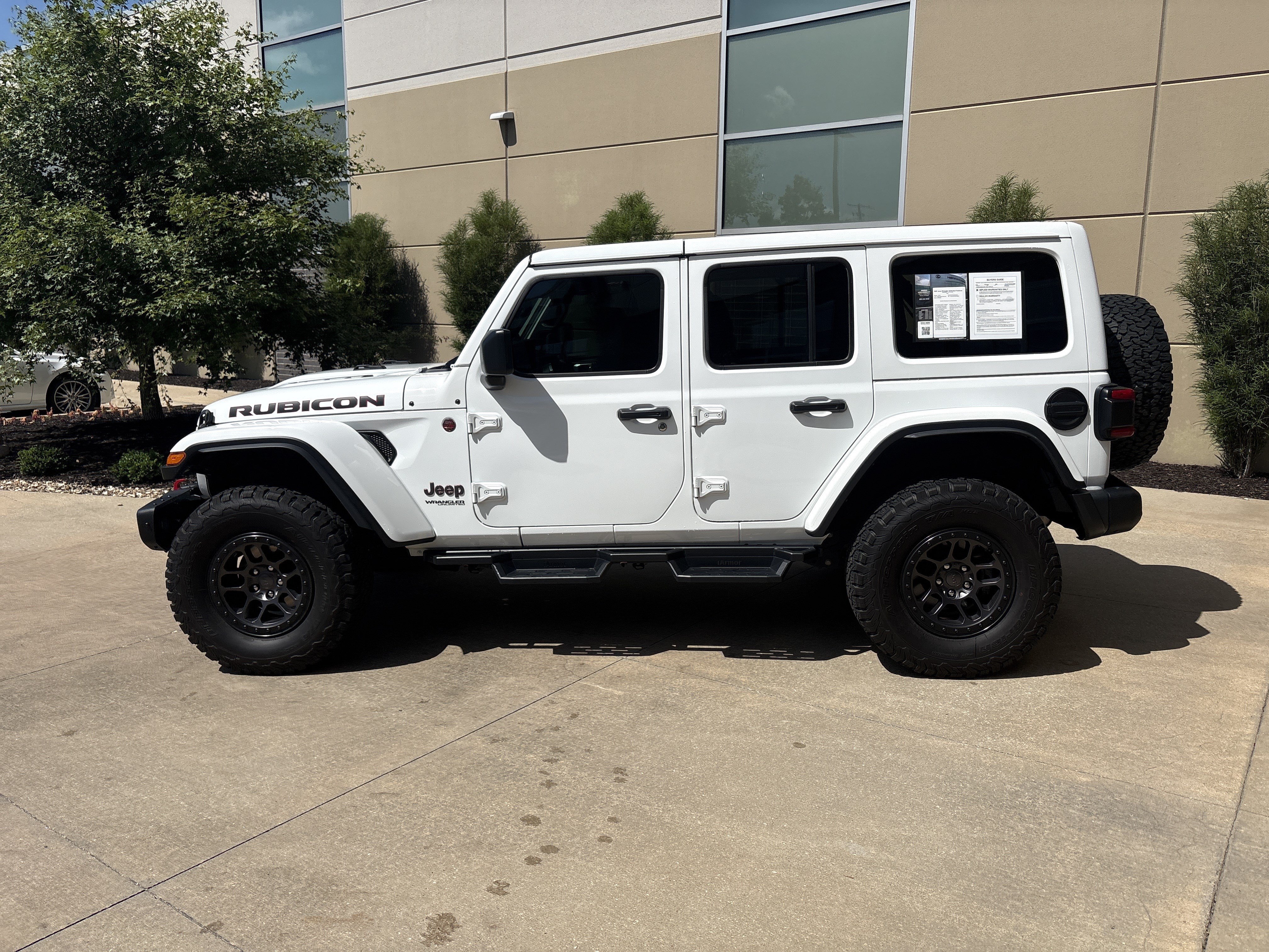 Used 2022 Jeep Wrangler Unlimited Rubicon w/ Xtreme Recon 35" Tire Package AWD/4WD image 23