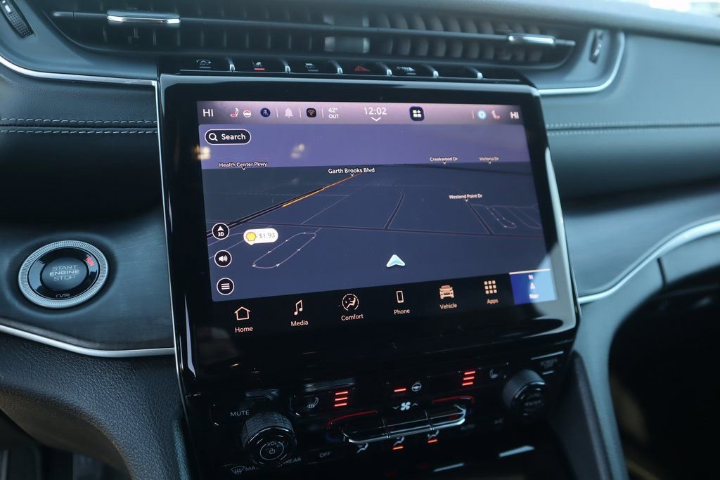 New 2025 Jeep Grand Cherokee Limited image 7