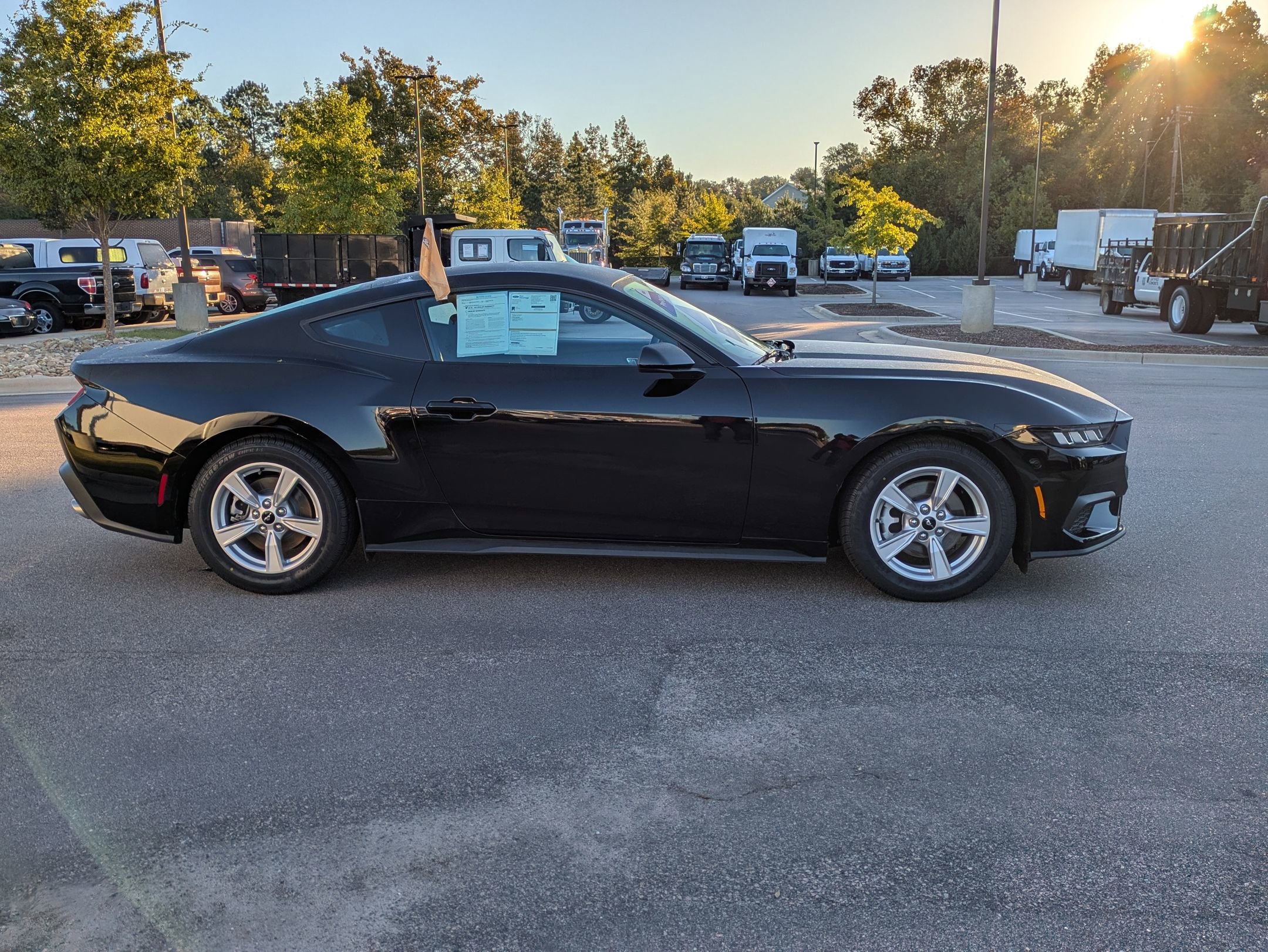 Certified 2024 Ford Mustang Coupe image 3