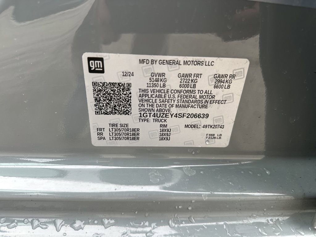 Used 2025 GMC Sierra 2500 AT4X image 39