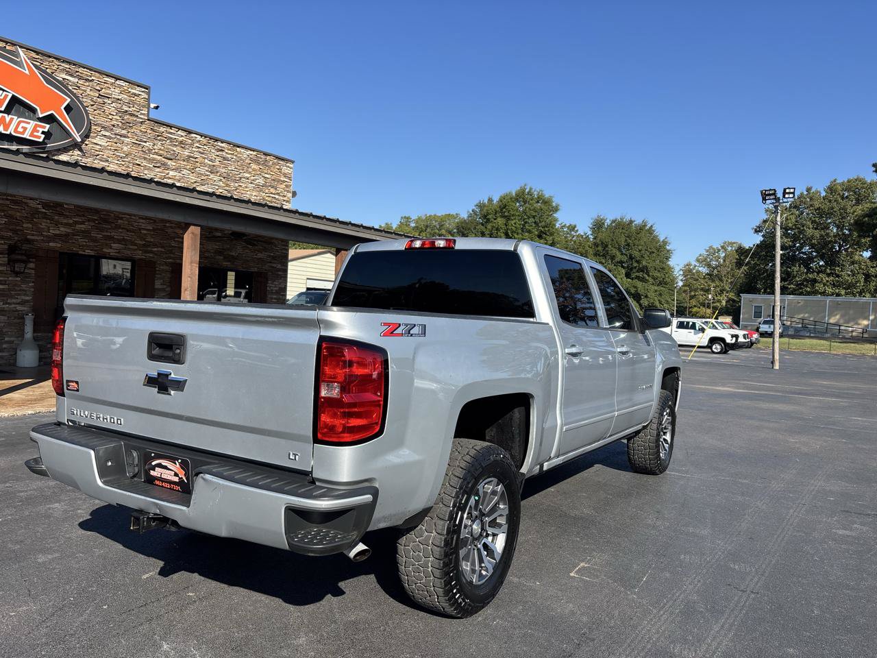Used 2018 Chevrolet Silverado 1500 LT w/ All Star Edition AWD/4WD image 5