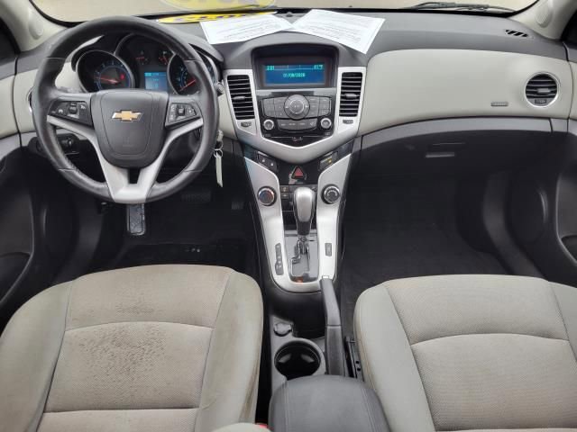 Used 2013 Chevrolet Cruze LT image 10