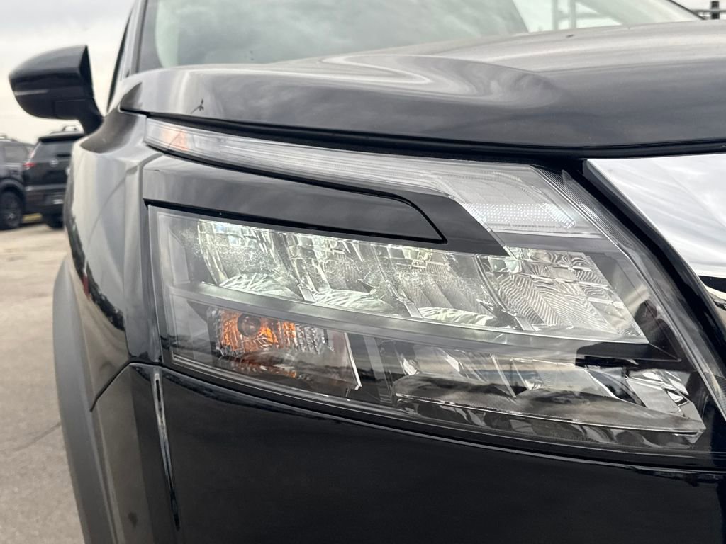 New 2025 Nissan Pathfinder SV image 10