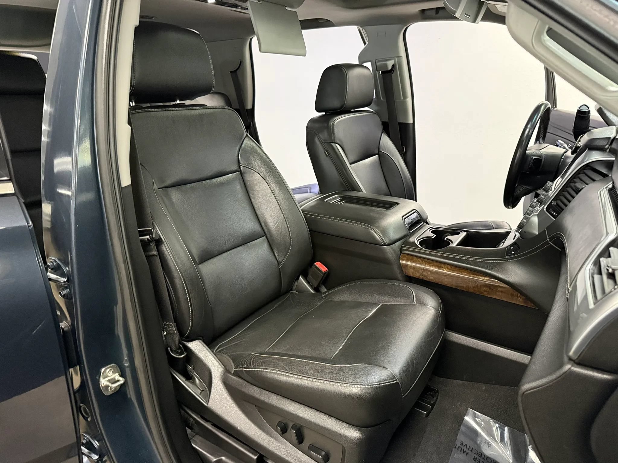 Used 2020 Chevrolet Tahoe LT AWD/4WD image 13