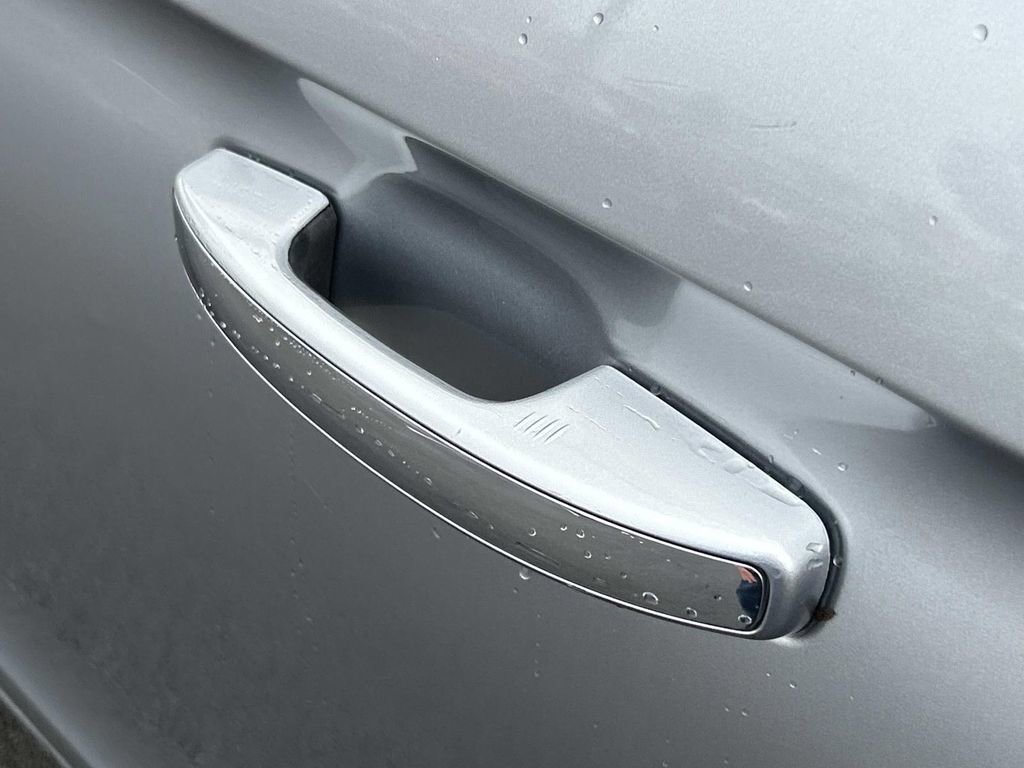 Used 2021 Ford Expedition Max Limited image 16