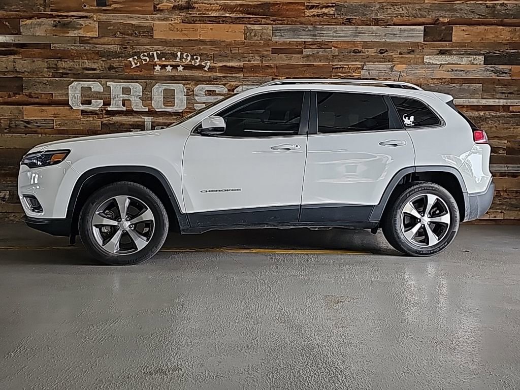 Used 2020 Jeep Cherokee Limited w/ Luxury Group image 4