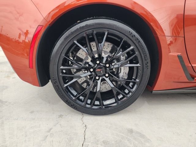 Certified 2016 Chevrolet Corvette Z06 w/ 3LZ Preferred Equipment Group image 20