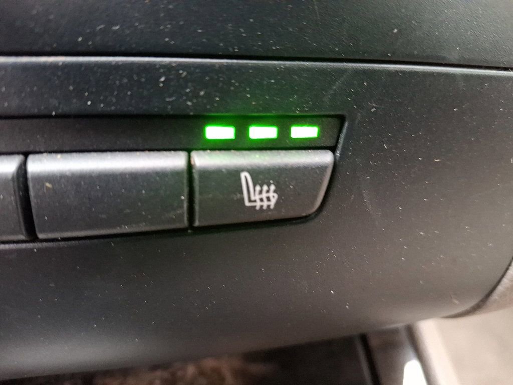 Used 2008 BMW 135i Convertible image 22