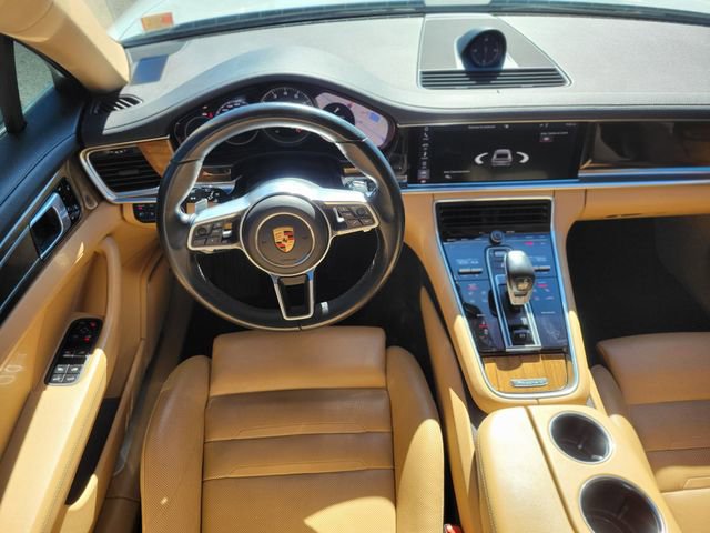 Used 2018 Porsche Panamera 4S image 12
