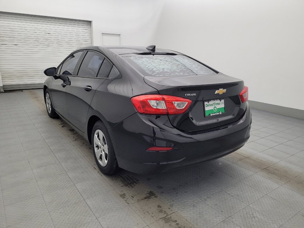 Used 2017 Chevrolet Cruze LS image 5