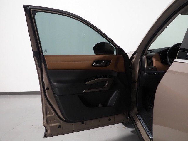 Used 2024 Nissan Pathfinder Platinum FWD image 62