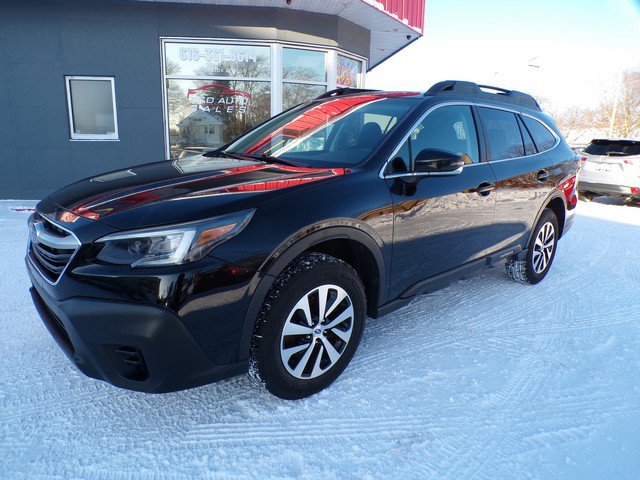 Used 2020 Subaru Outback Premium image 1