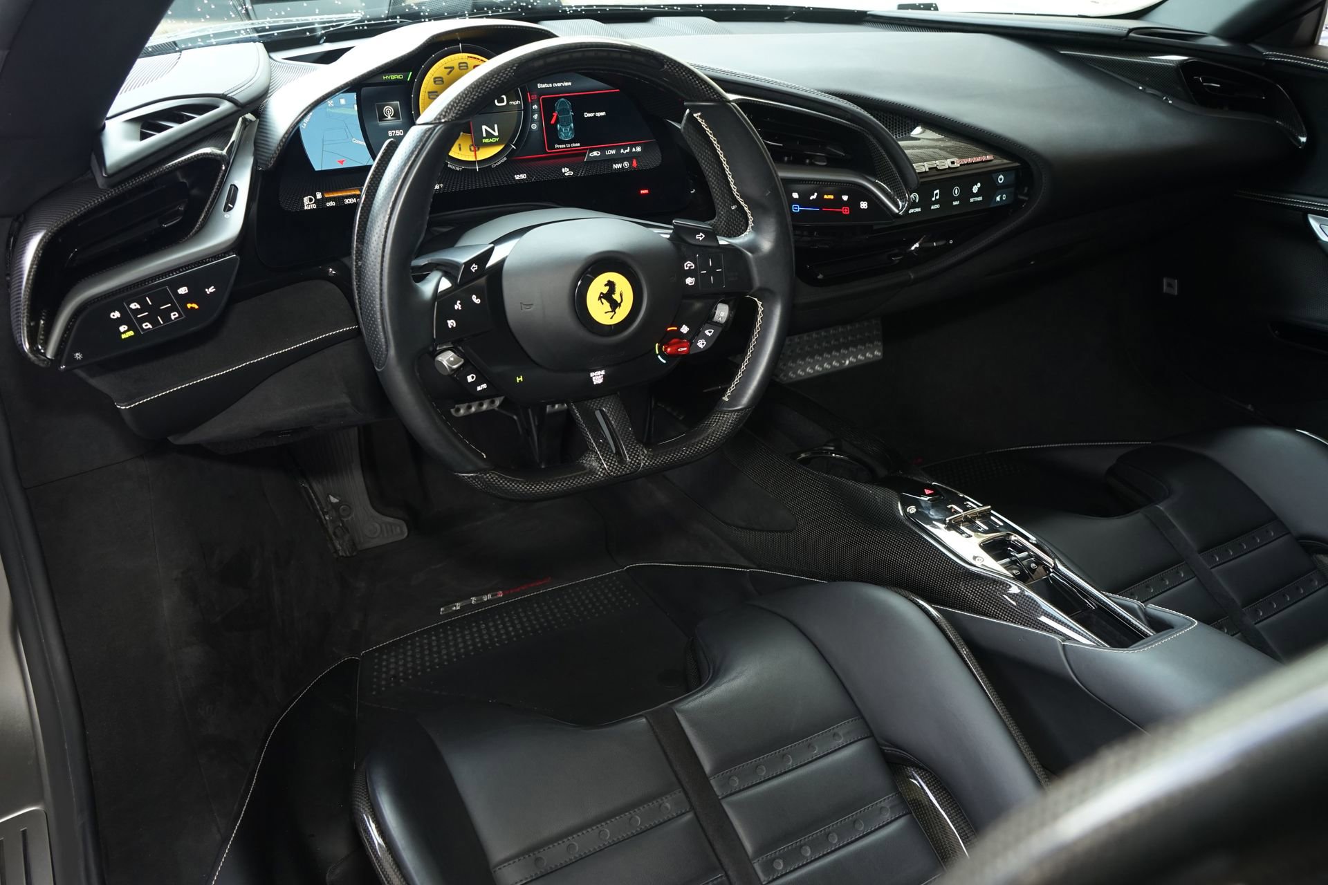 Used 2021 Ferrari SF90 Stradale AWD/4WD image 8
